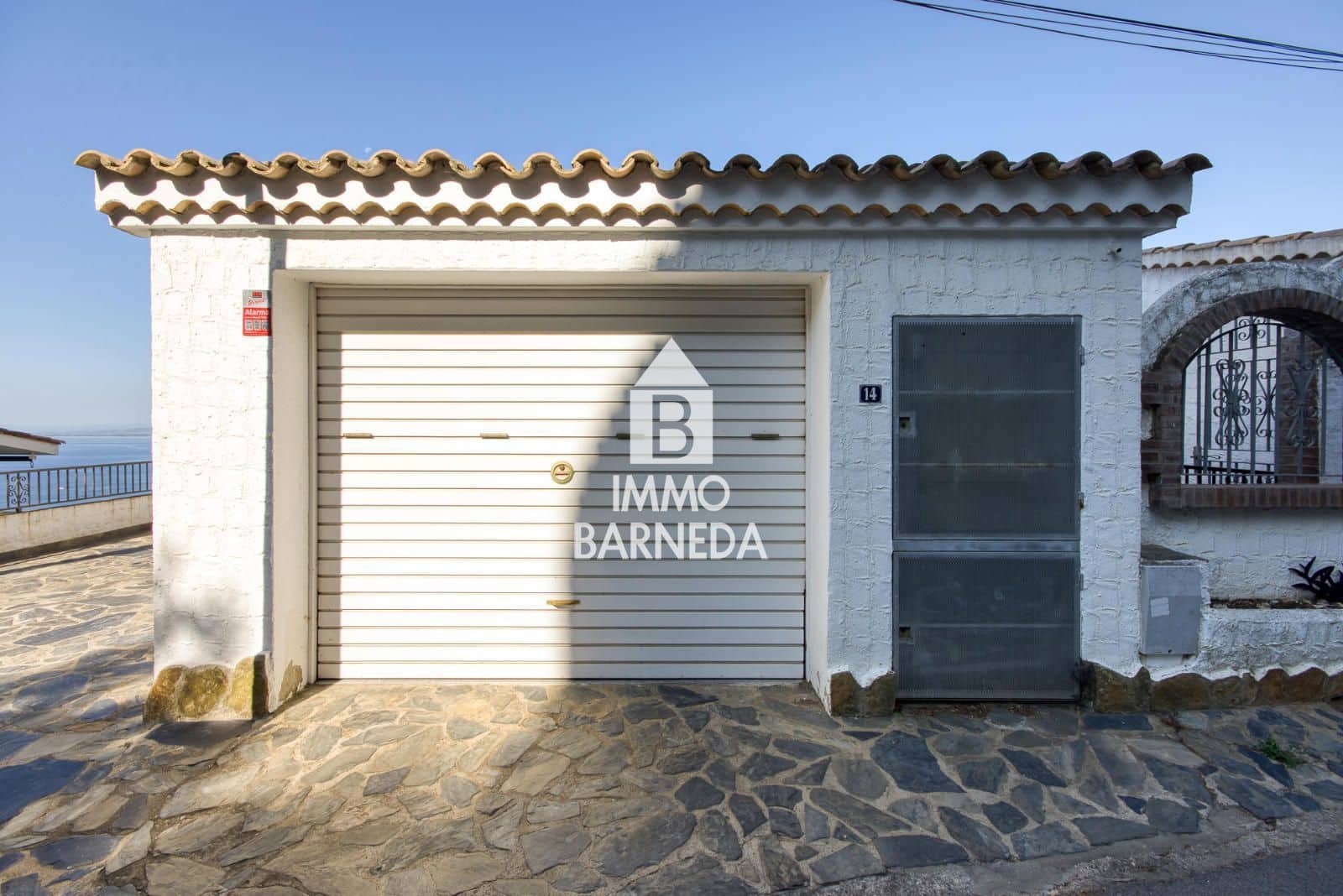 2 bedroom Flat for sale in Roses with pool - € 499,000 (Ref: 9066912)