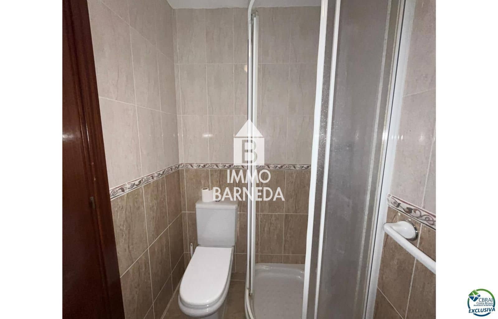 2 bedroom Flat for sale in Empuriabrava with garage - € 349,000 (Ref: 9072306)