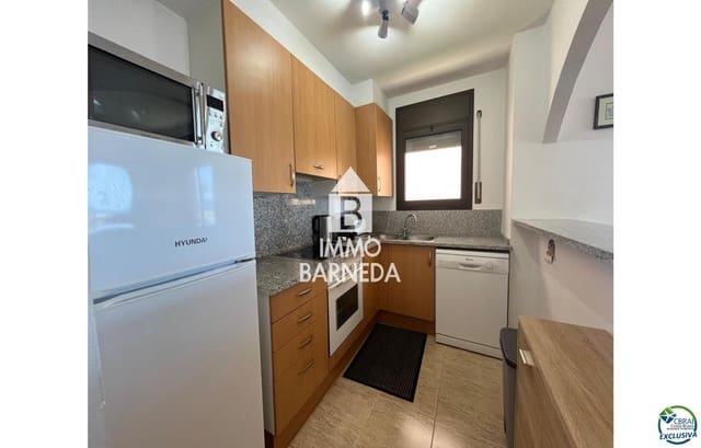 Piso de 2 habitaciones en Empuriabrava, Castelló d'Empúries en venta con garaje - 349.000 € (Ref: 9072306)