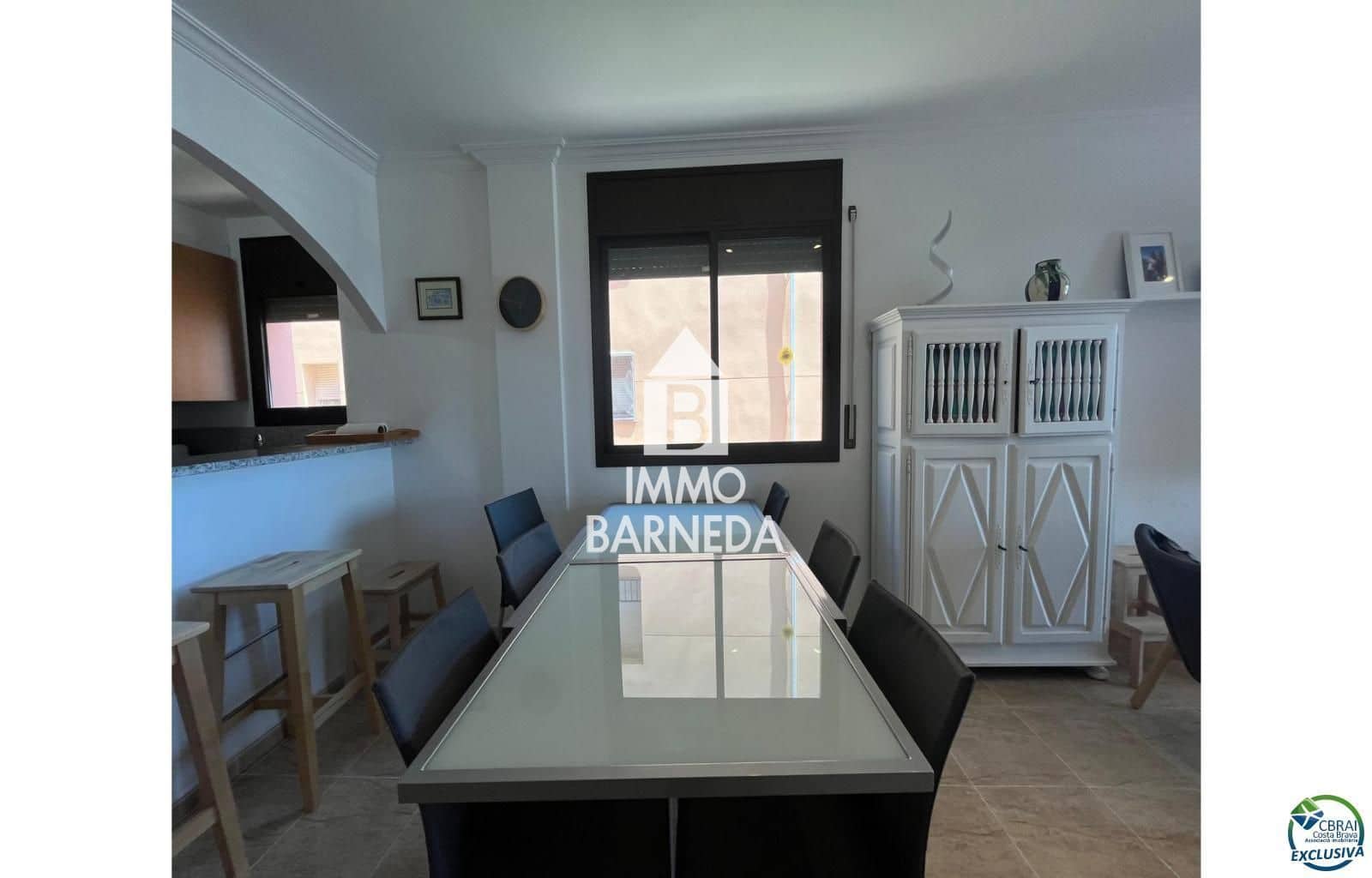 2 bedroom Flat for sale in Empuriabrava with garage - € 349,000 (Ref: 9072306)