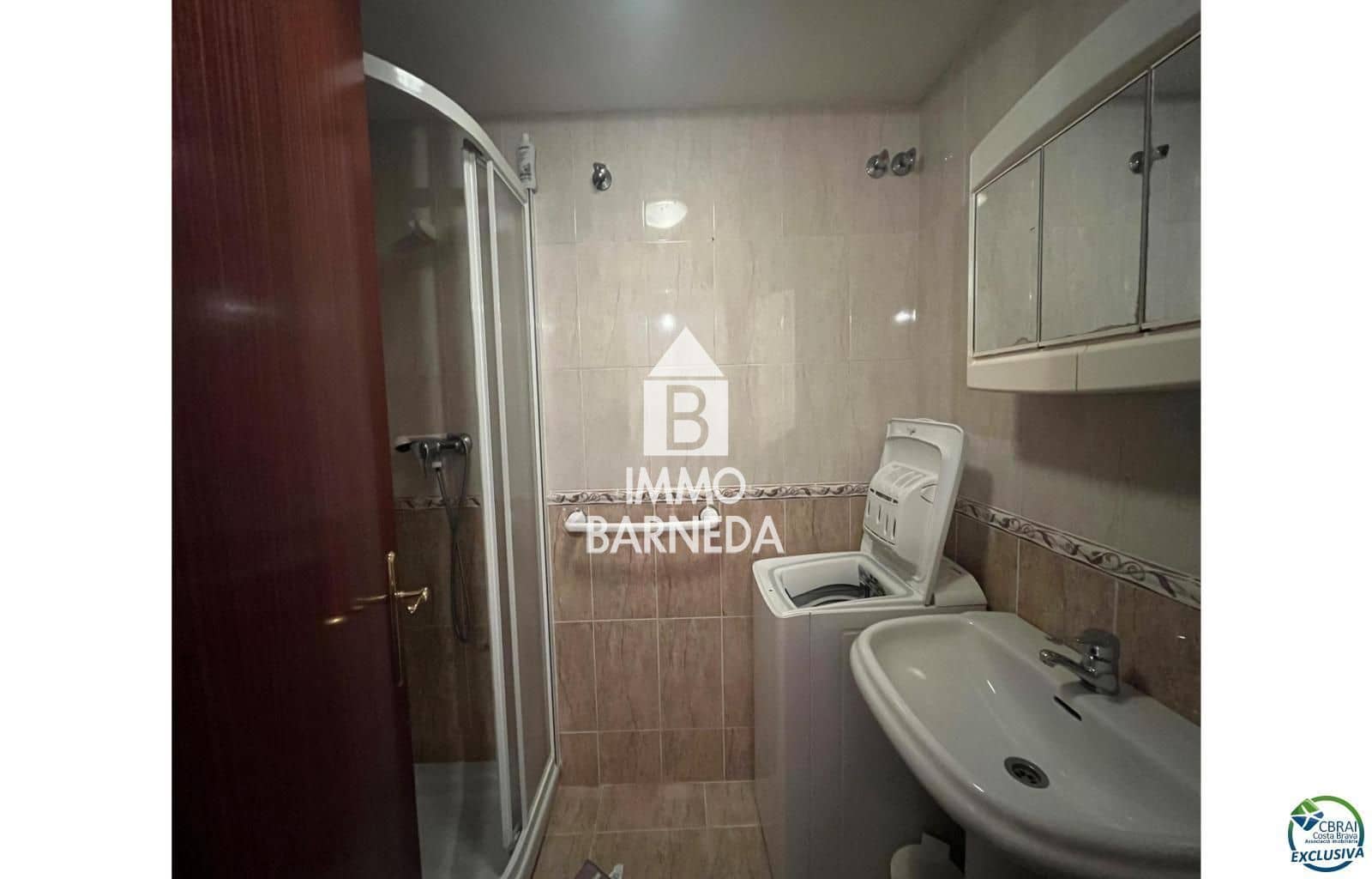 2 bedroom Flat for sale in Empuriabrava with garage - € 349,000 (Ref: 9072306)