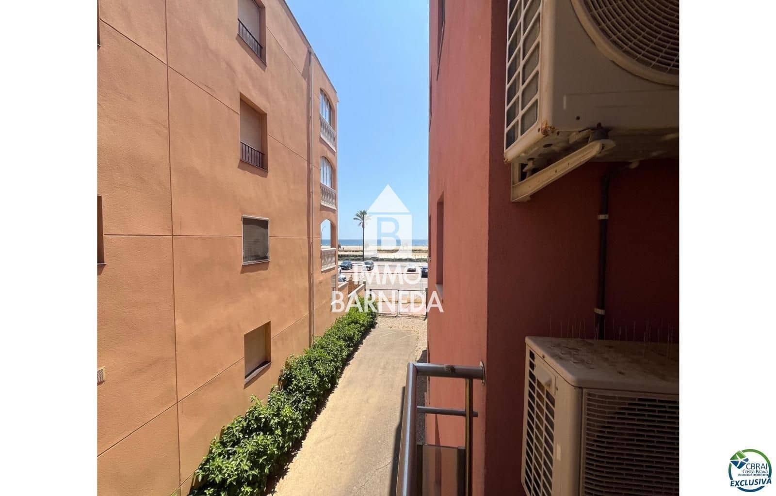 2 bedroom Flat for sale in Empuriabrava with garage - € 349,000 (Ref: 9072306)