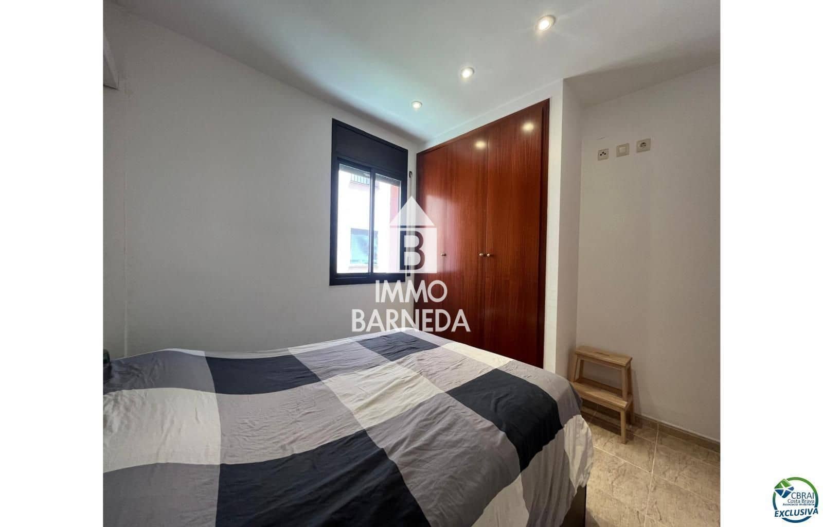 2 bedroom Flat for sale in Empuriabrava with garage - € 349,000 (Ref: 9072306)
