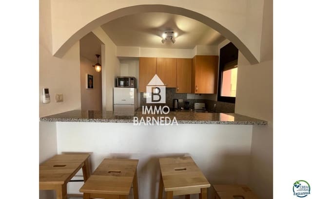 Piso de 2 habitaciones en Empuriabrava, Castelló d'Empúries en venta con garaje - 349.000 € (Ref: 9072306)