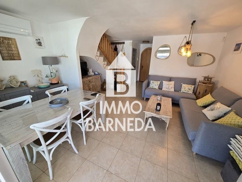 3 sypialnia Willa na sprzedaż w Empuriabrava z garażem - 495 000 € (Ref: 9074332)