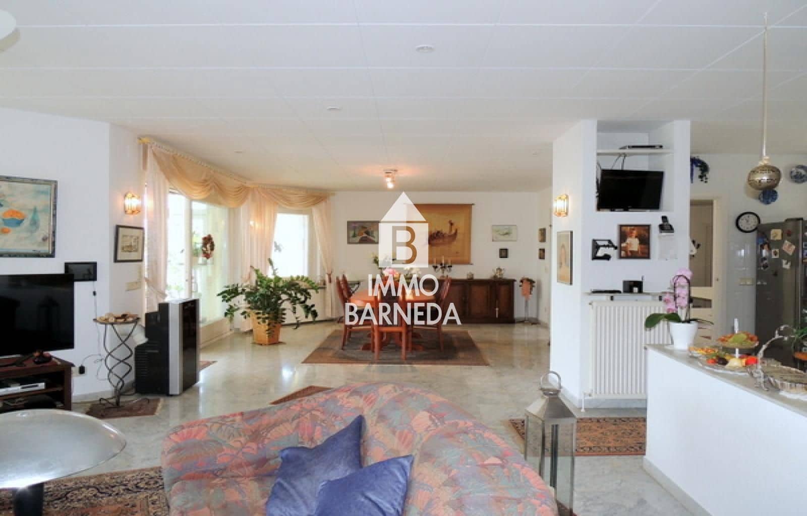 4 bedroom Villa for sale in El Mas Fumats with pool garage - € 645,000 (Ref: 9075478)