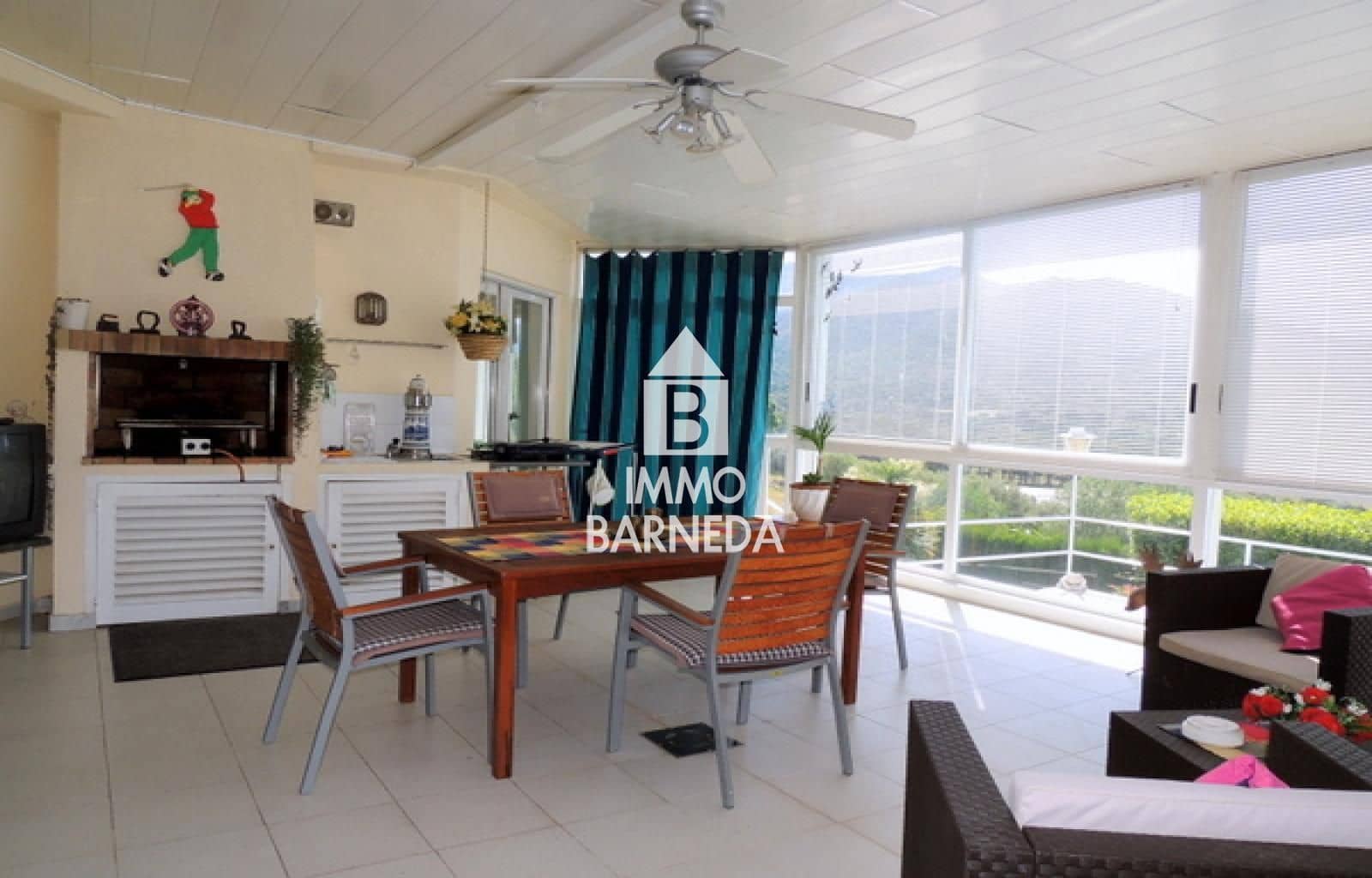 4 bedroom Villa for sale in El Mas Fumats with pool garage - € 645,000 (Ref: 9075478)