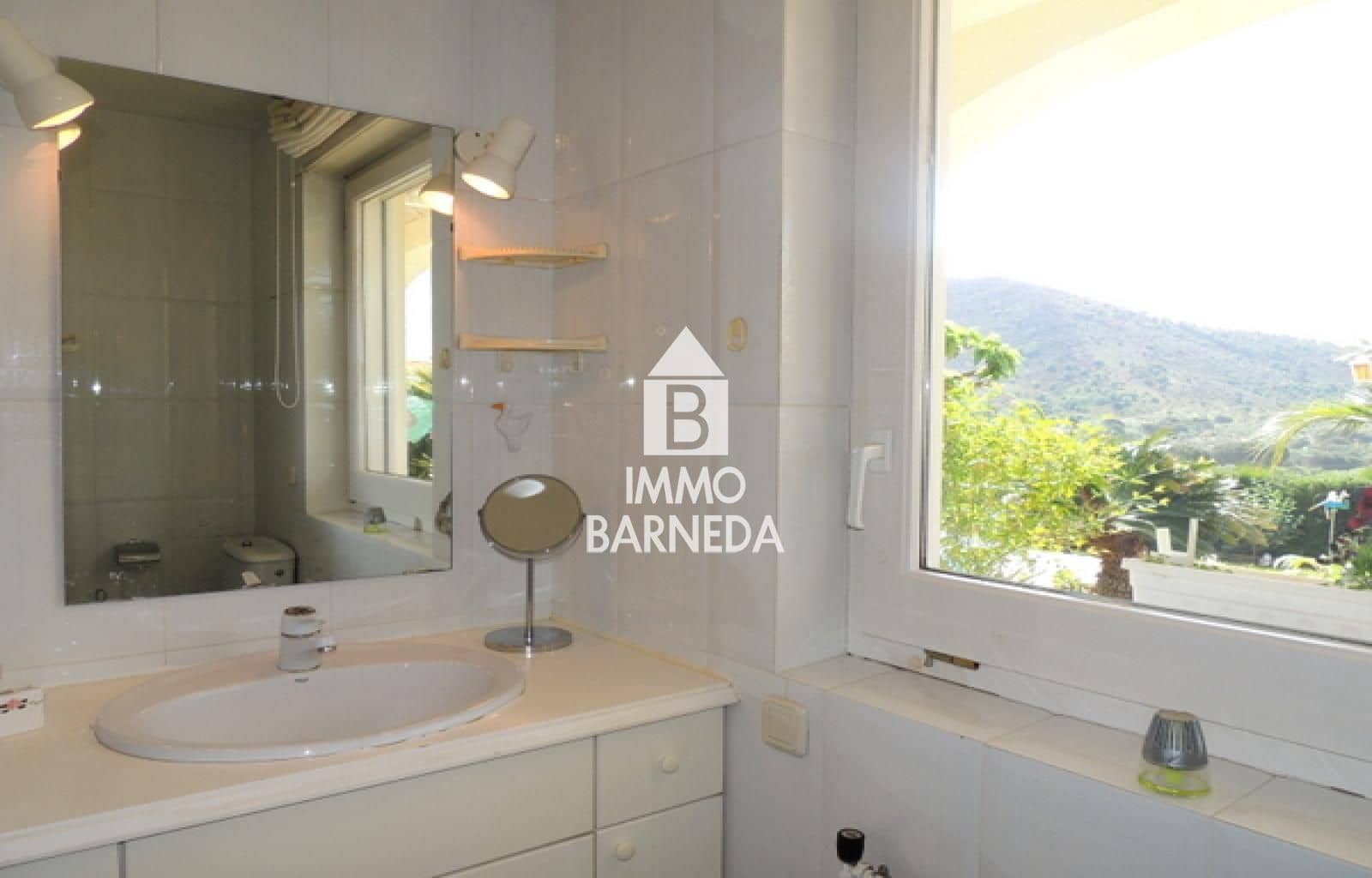 4 bedroom Villa for sale in El Mas Fumats with pool garage - € 645,000 (Ref: 9075478)