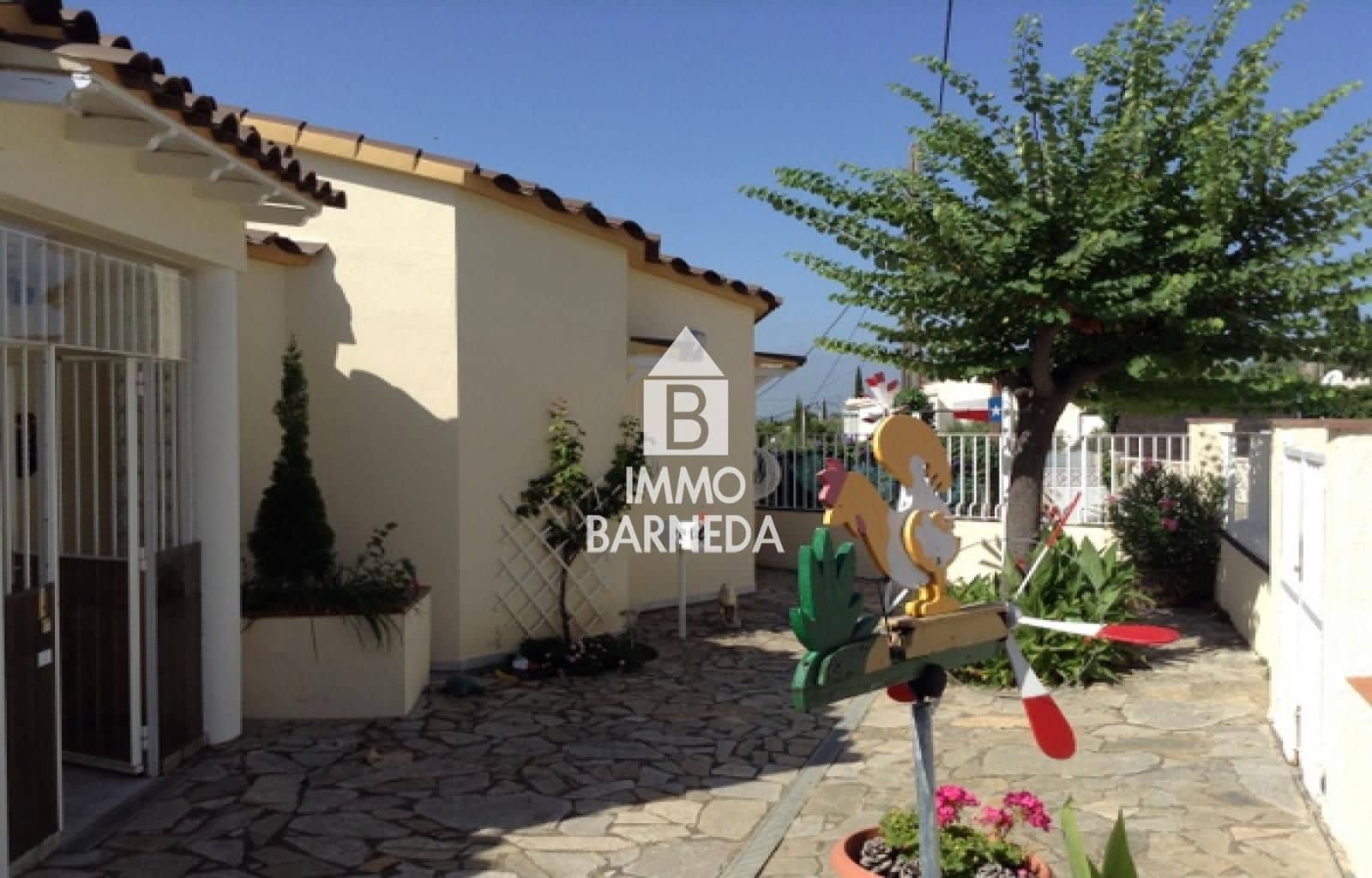 4 bedroom Villa for sale in El Mas Fumats with pool garage - € 645,000 (Ref: 9075478)