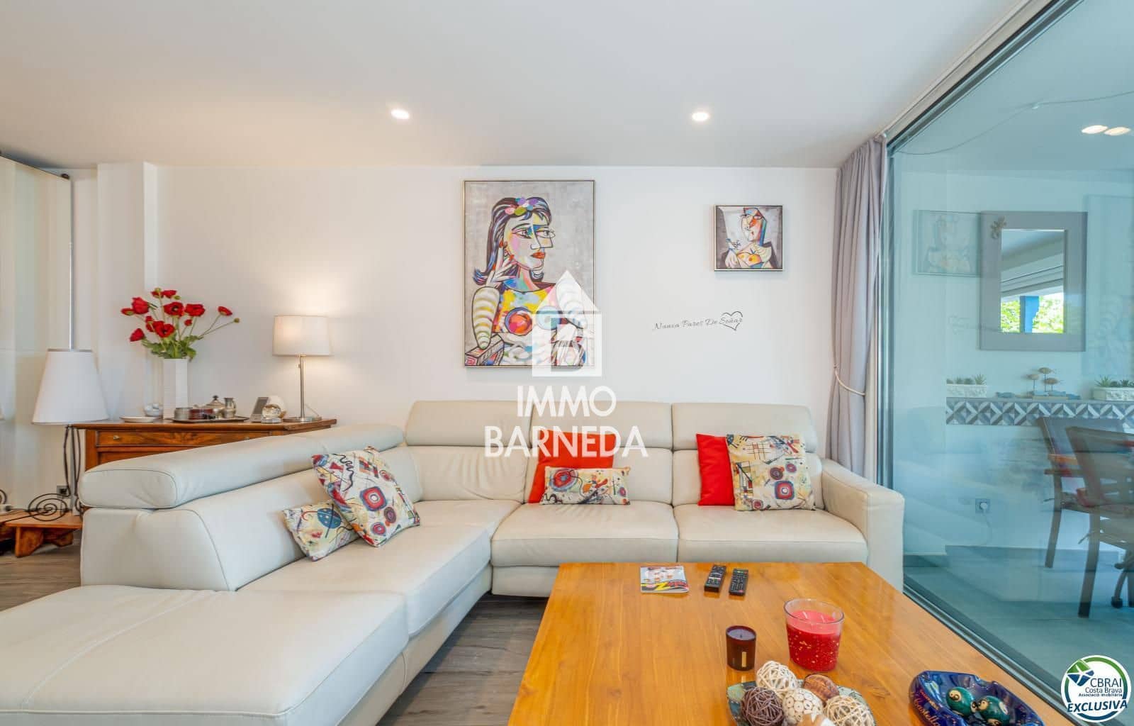 2 bedroom Flat for sale in Roses with garage - € 600,000 (Ref: 9104045)