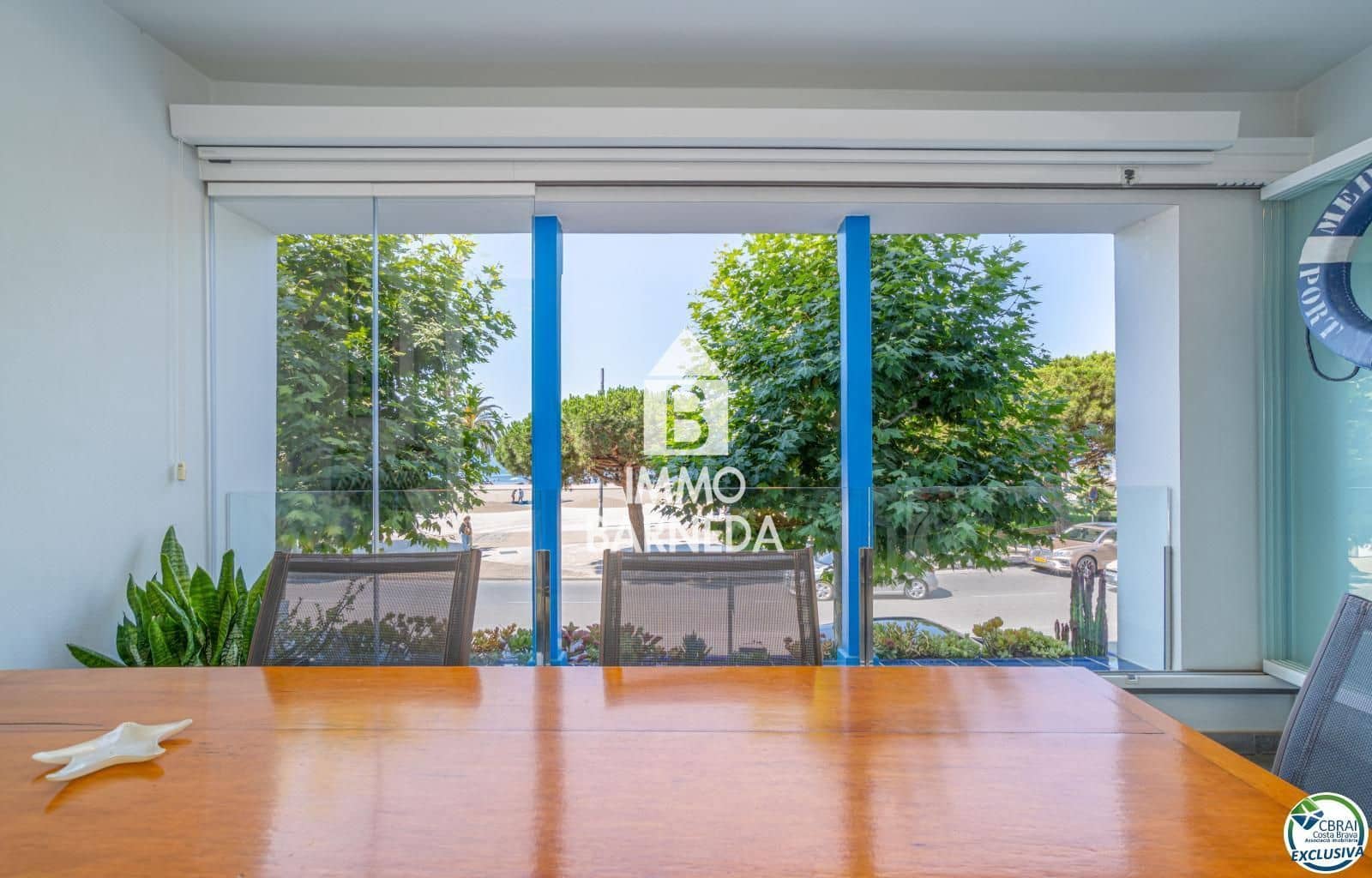 2 bedroom Flat for sale in Roses with garage - € 600,000 (Ref: 9104045)