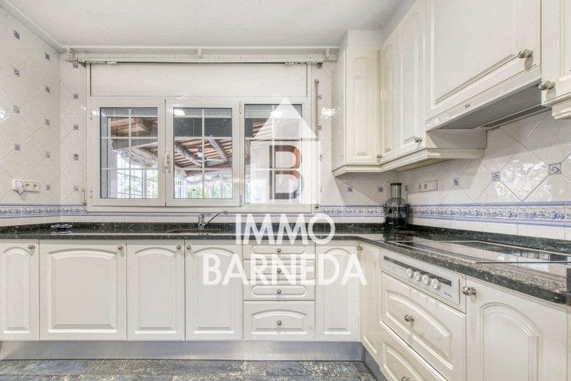 5 soveværelse Villa til salg i Empuriabrava med swimmingpool garage - € 780.000 (Ref: 9108047)