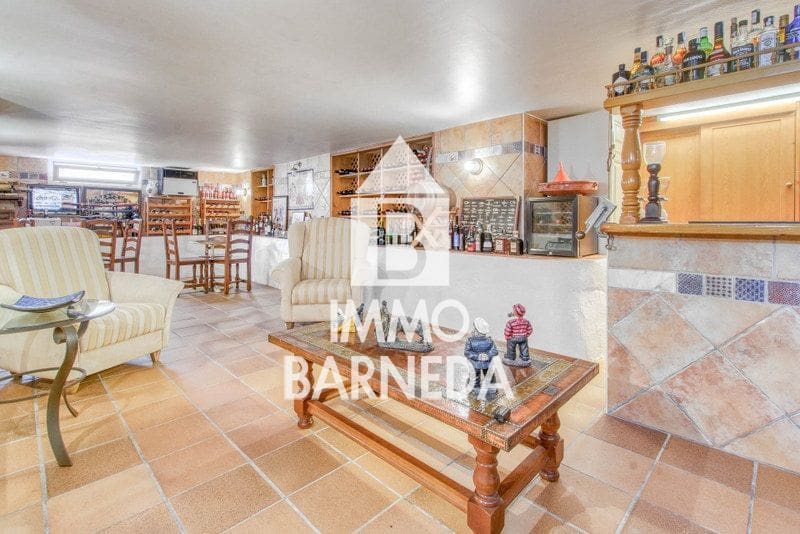 5 soveværelse Villa til salg i Empuriabrava med swimmingpool garage - € 780.000 (Ref: 9108047)