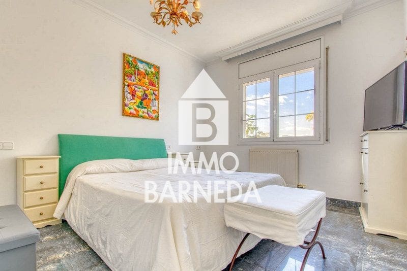 5 soveværelse Villa til salg i Empuriabrava med swimmingpool garage - € 780.000 (Ref: 9108047)