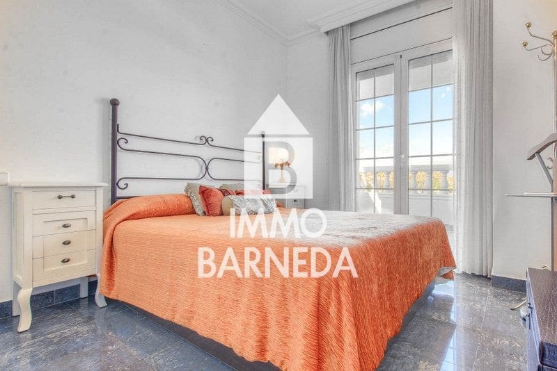 5 soveværelse Villa til salg i Empuriabrava med swimmingpool garage - € 780.000 (Ref: 9108047)