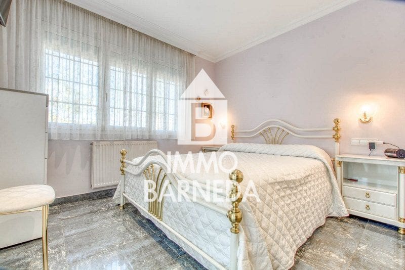 5 soveværelse Villa til salg i Empuriabrava med swimmingpool garage - € 780.000 (Ref: 9108047)