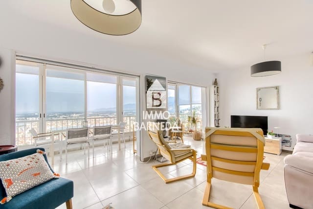 3 bedroom Flat for sale in Roses with garage - € 393,000 (Ref: 9108230)