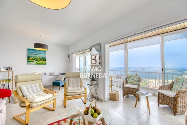 3 bedroom Flat for sale in Roses with garage - € 393,000 (Ref: 9108230)