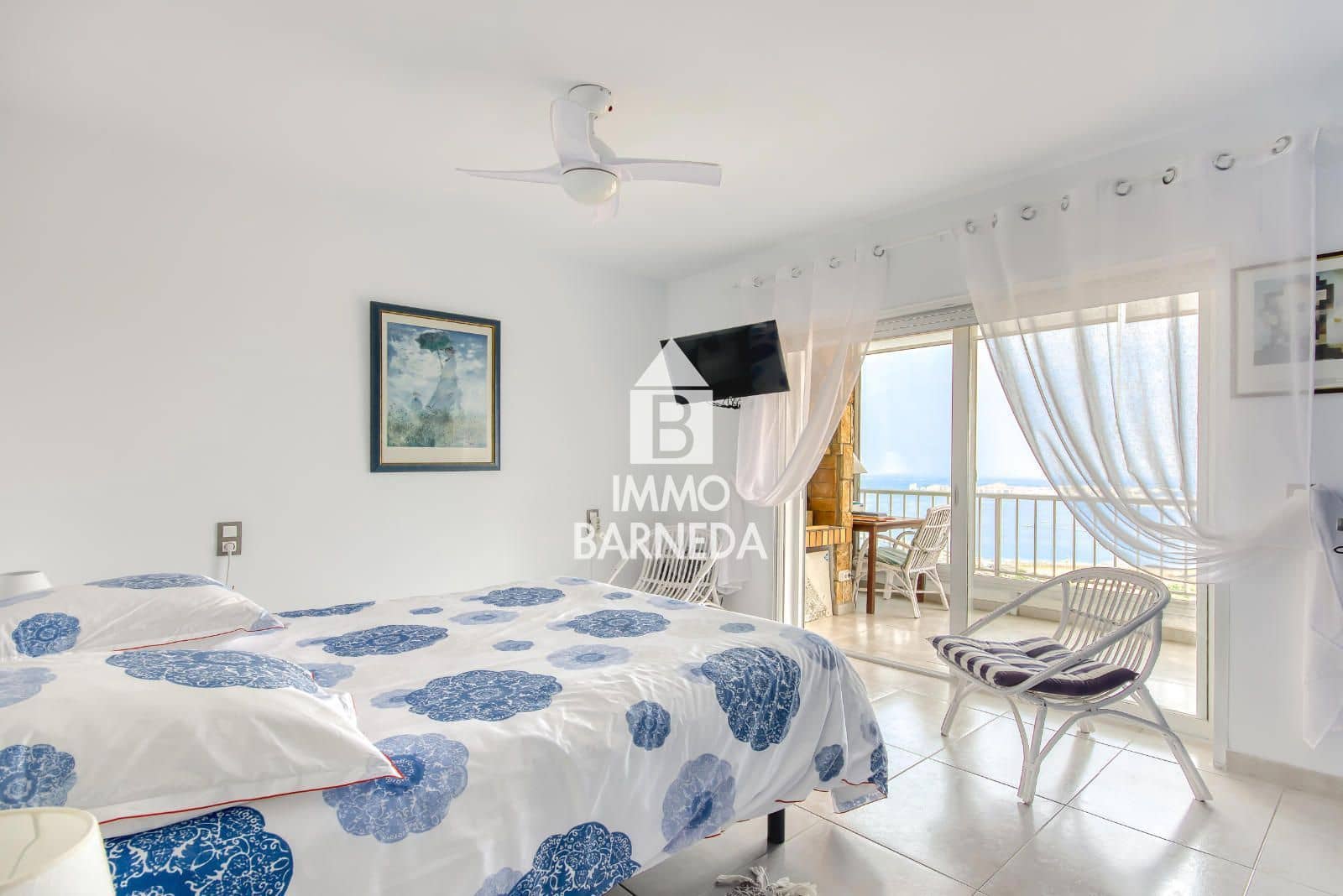 3 bedroom Flat for sale in Roses with garage - € 393,000 (Ref: 9108230)