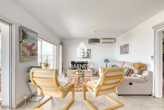 3 bedroom Flat for sale in Roses with garage - € 393,000 (Ref: 9108230)