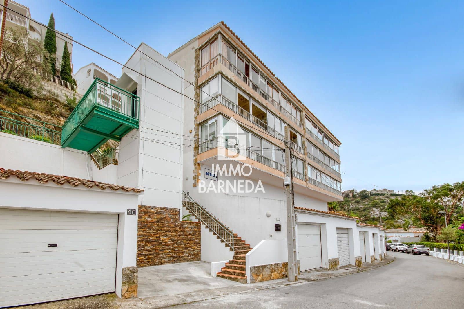 3 bedroom Flat for sale in Roses with garage - € 393,000 (Ref: 9108230)