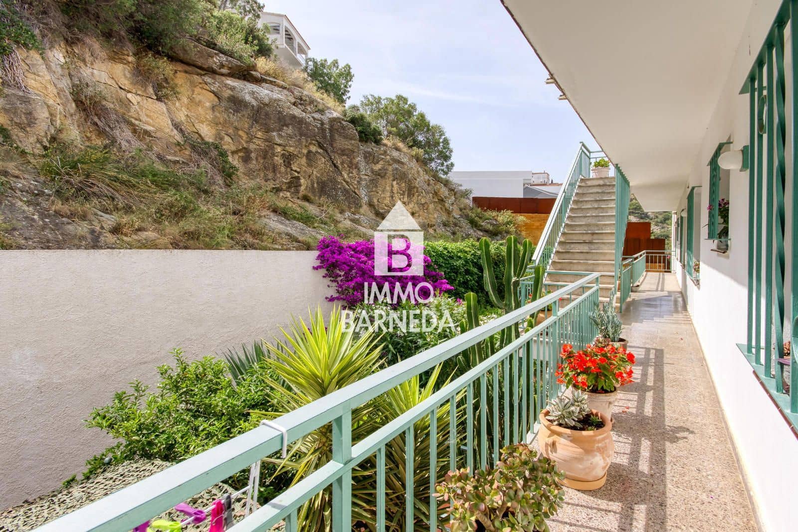 3 bedroom Flat for sale in Roses with garage - € 393,000 (Ref: 9108230)