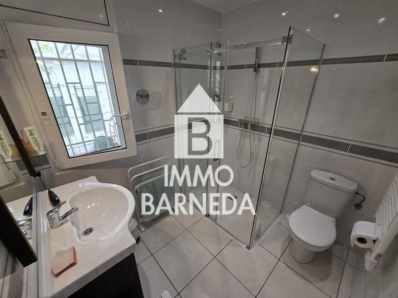 4 soveværelse Villa til salg i Empuriabrava med swimmingpool garage - € 570.000 (Ref: 9113526)
