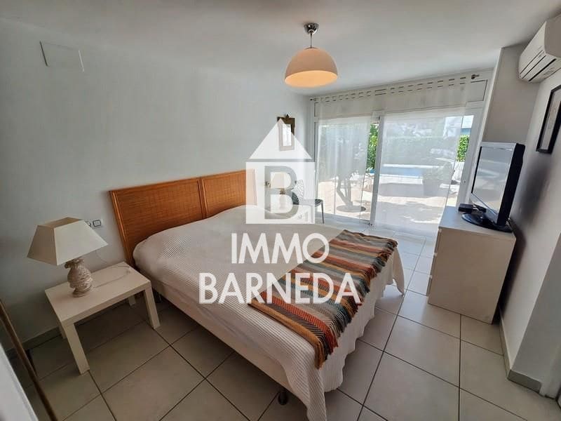 4 soveværelse Villa til salg i Empuriabrava med swimmingpool garage - € 570.000 (Ref: 9113526)