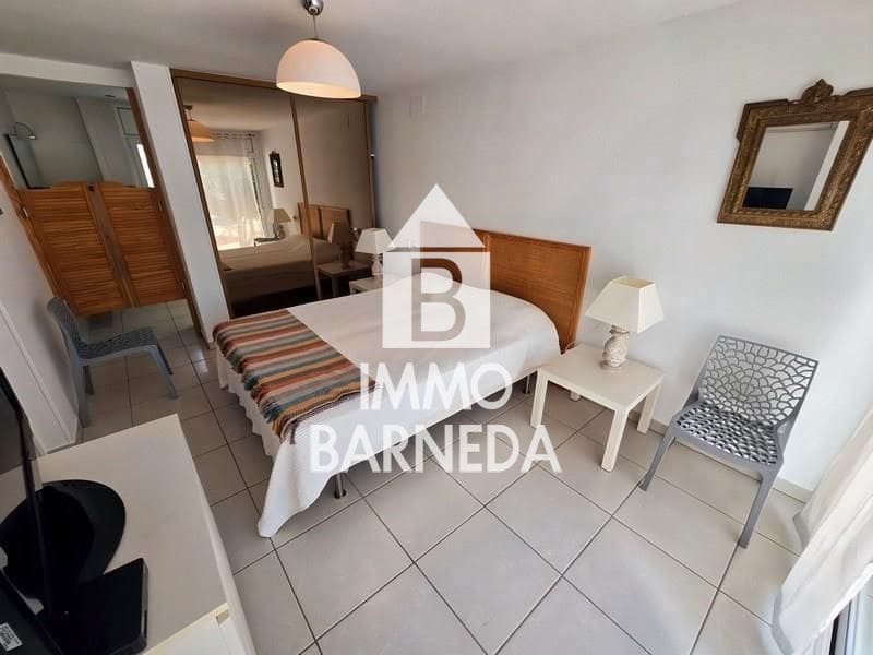 4 soveværelse Villa til salg i Empuriabrava med swimmingpool garage - € 570.000 (Ref: 9113526)