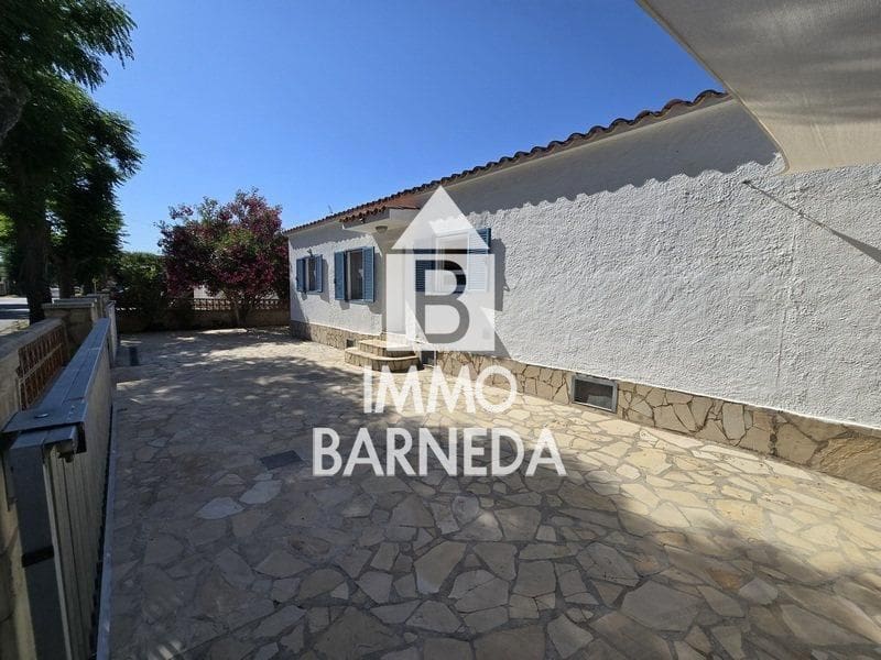 4 soveværelse Villa til salg i Empuriabrava med swimmingpool garage - € 570.000 (Ref: 9113526)