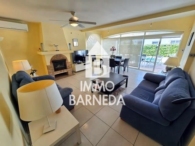 4 soveværelse Villa til salg i Empuriabrava, Castelló d'Empúries med swimmingpool garage - € 570.000 (Ref: 9113526)