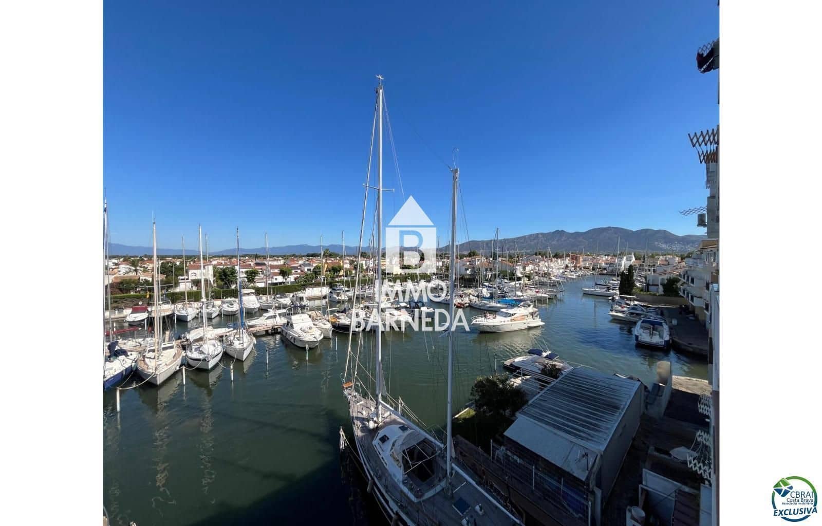2 slaapkamer Flat te koop in Empuriabrava - € 305.000 (Ref: 9138272)