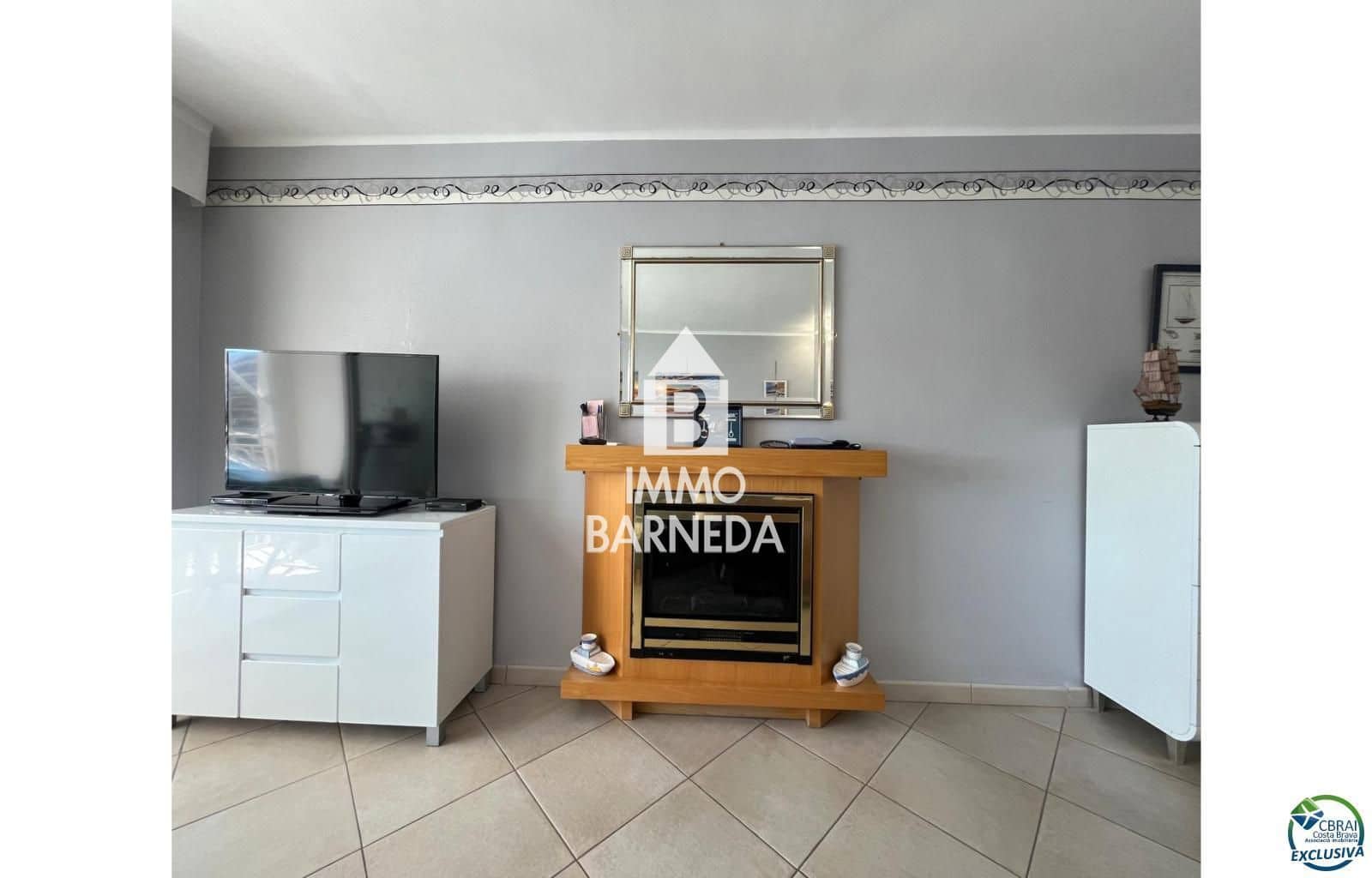 2 slaapkamer Flat te koop in Empuriabrava - € 305.000 (Ref: 9138272)