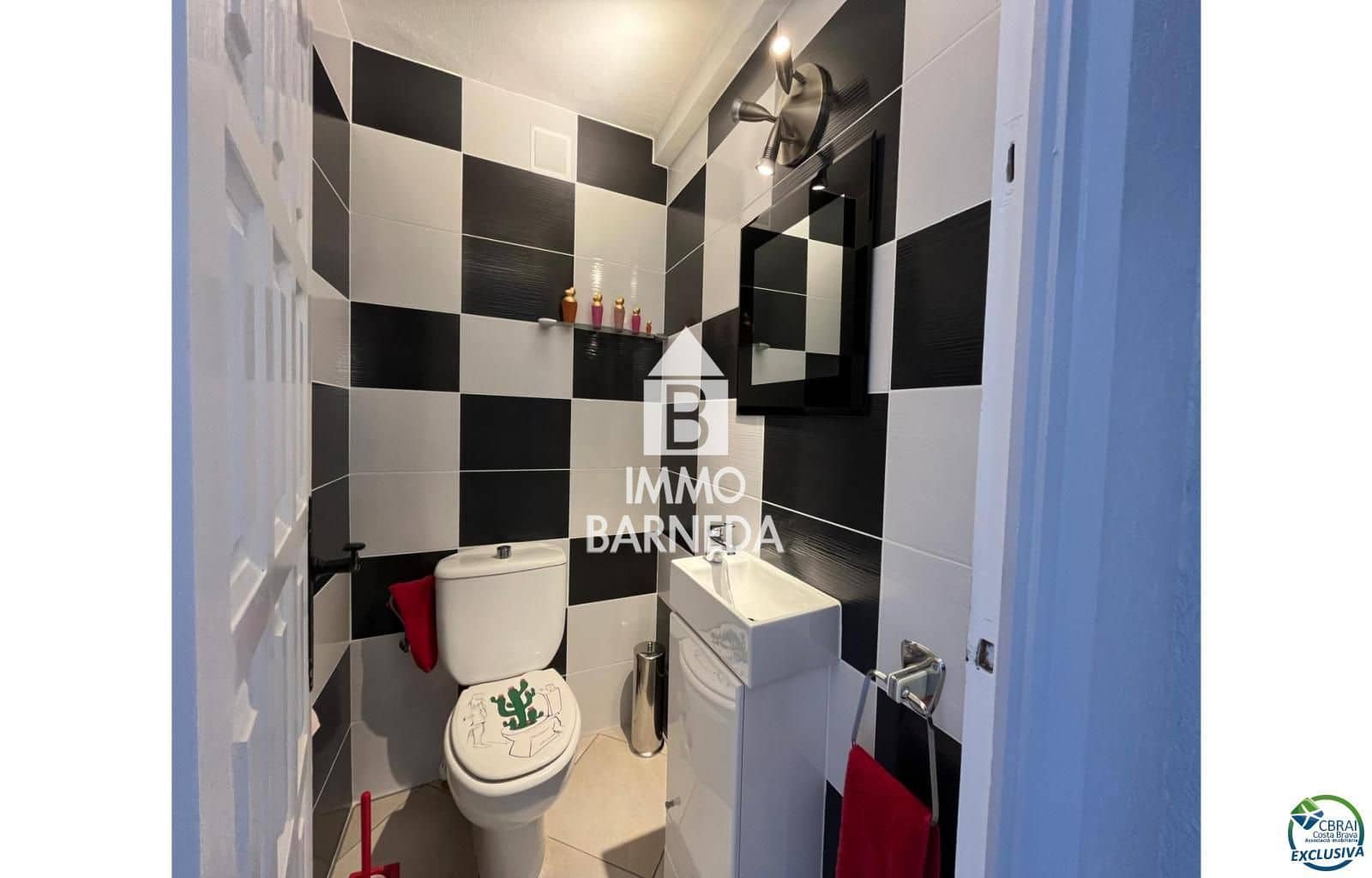 2 slaapkamer Flat te koop in Empuriabrava - € 305.000 (Ref: 9138272)