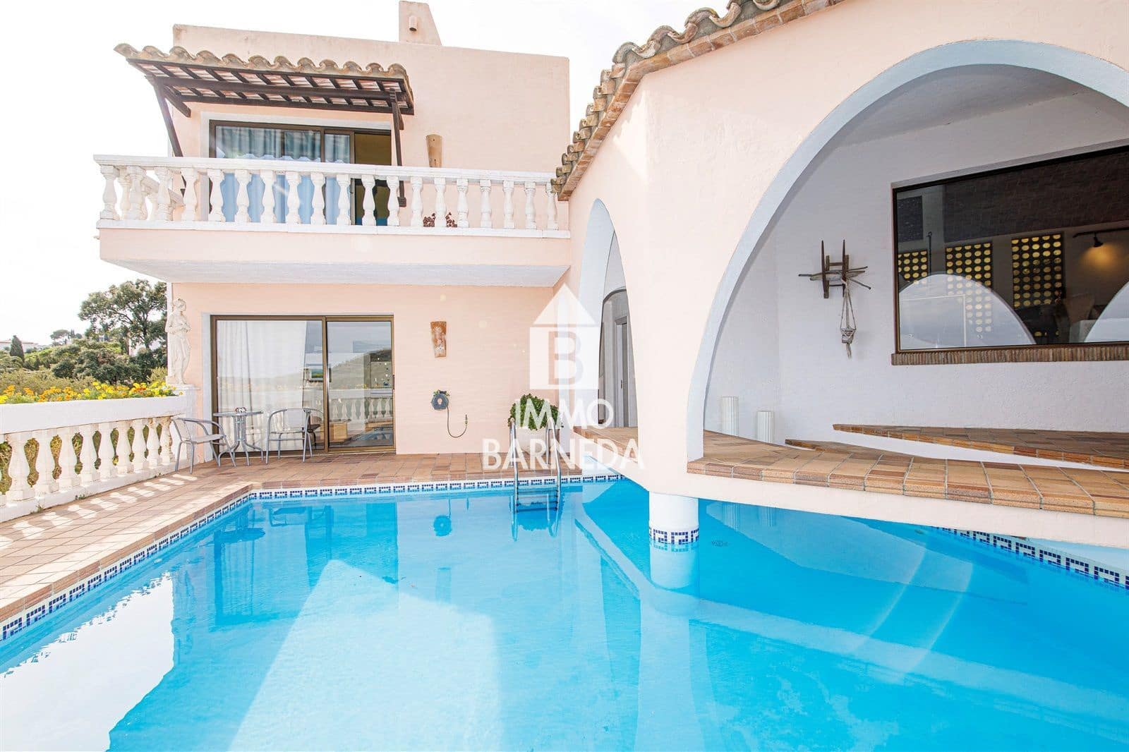 5 bedroom Villa for sale in El Mas Fumats with pool garage - € 1,200,000 (Ref: 9145814)
