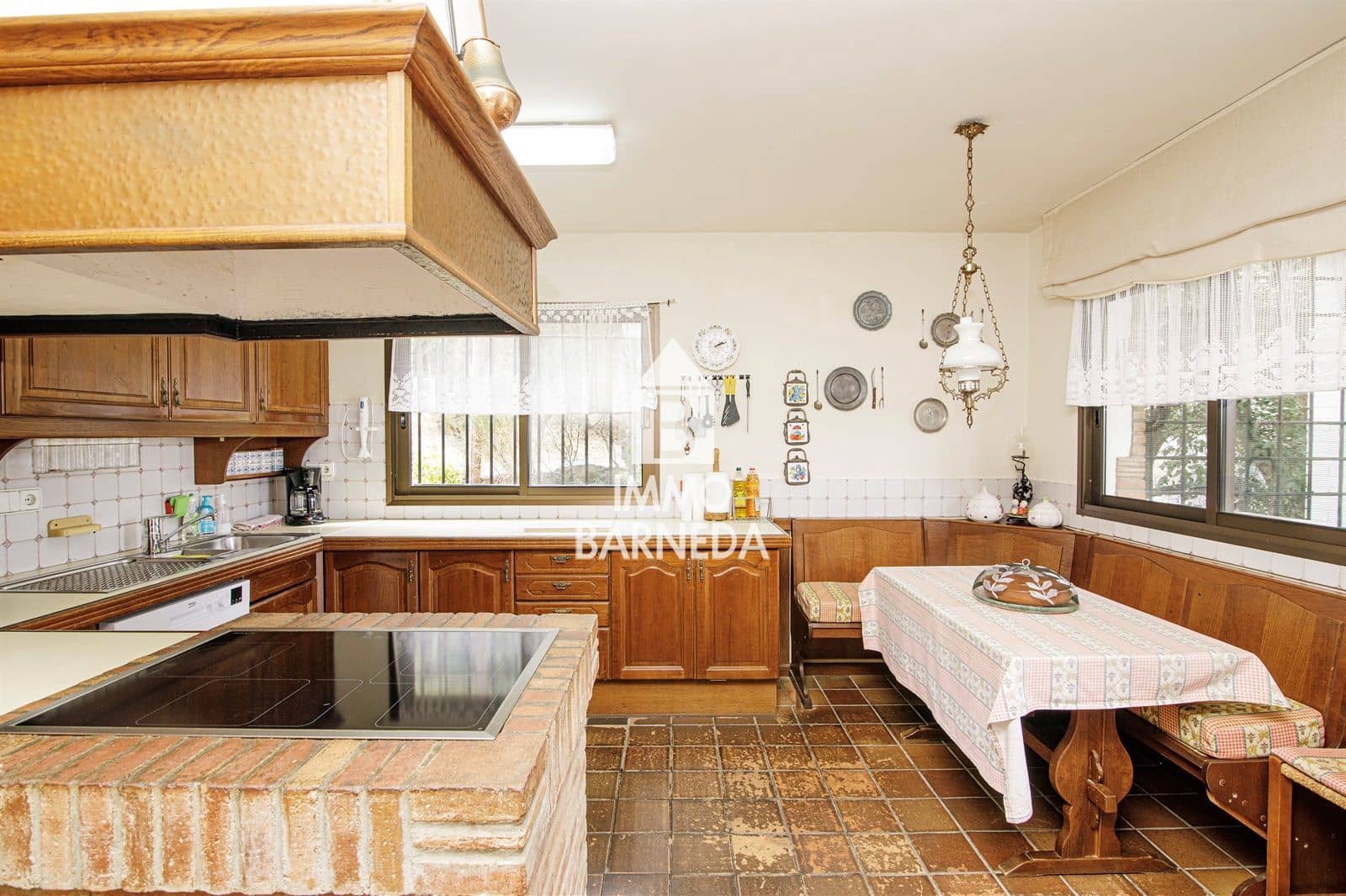 5 bedroom Villa for sale in El Mas Fumats with pool garage - € 1,200,000 (Ref: 9145814)