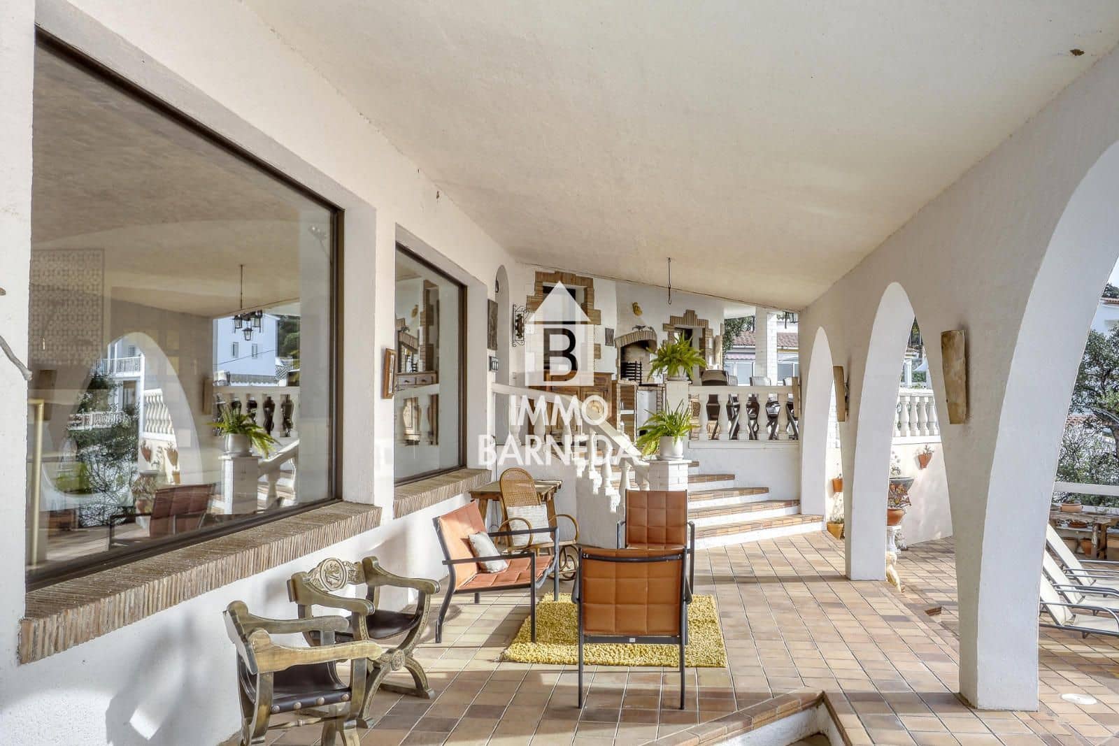 5 bedroom Villa for sale in El Mas Fumats with pool garage - € 1,200,000 (Ref: 9145814)