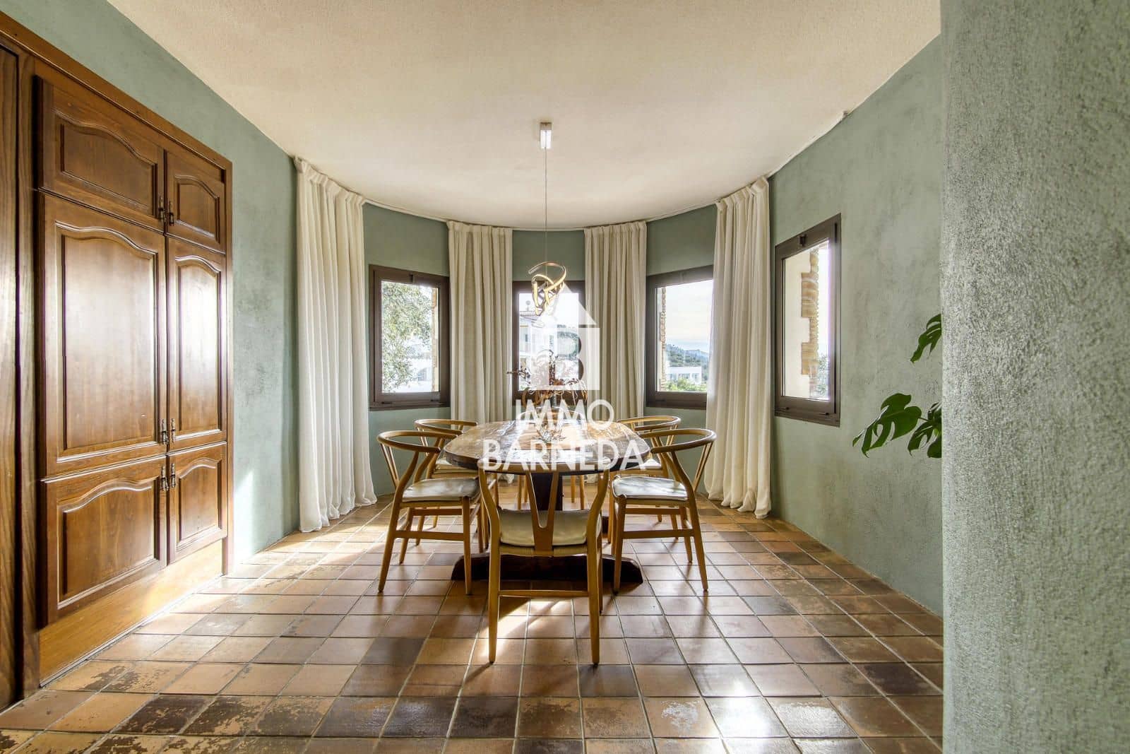 5 bedroom Villa for sale in El Mas Fumats with pool garage - € 1,200,000 (Ref: 9145814)