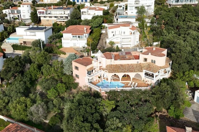 5 bedroom Villa for sale in El Mas Fumats, Roses with pool garage - € 1,200,000 (Ref: 9145814)