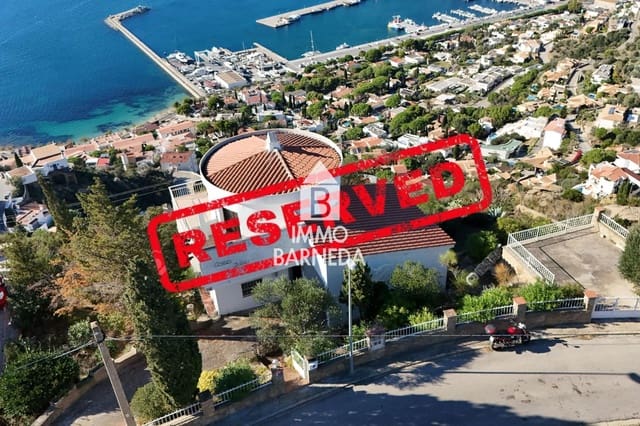 Chalet de 3 habitaciones en Roses en venta con garaje - 625.000 € (Ref: 9160203)