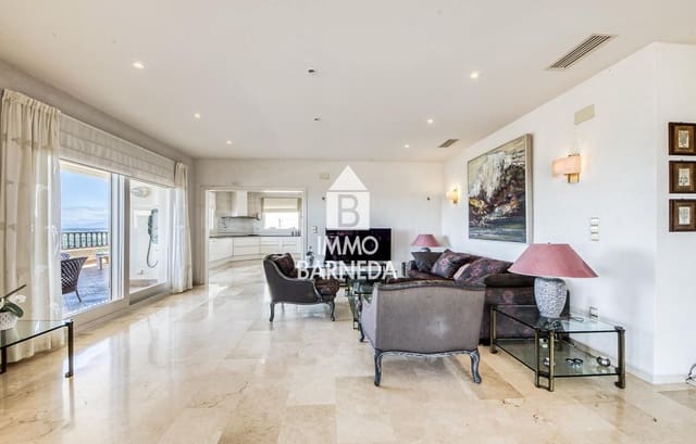 6 bedroom Villa for sale in Pau with pool garage - € 1,200,000 (Ref: 9181939)