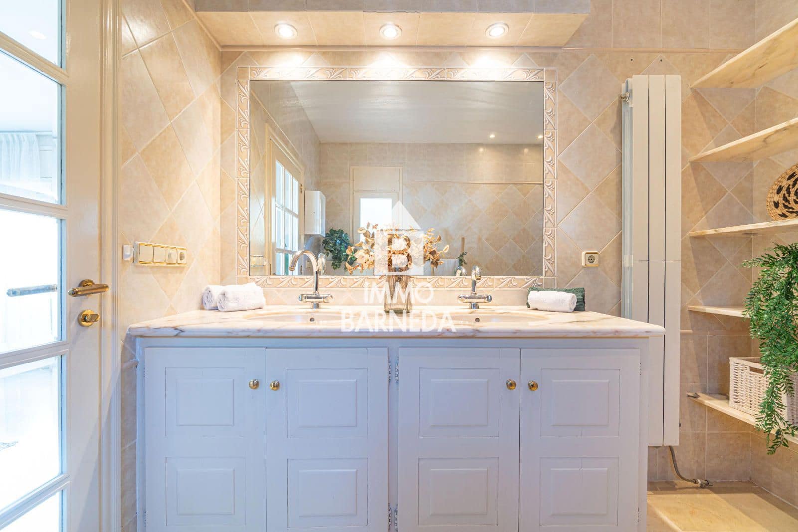 6 bedroom Villa for sale in Pau with pool garage - € 1,200,000 (Ref: 9181939)