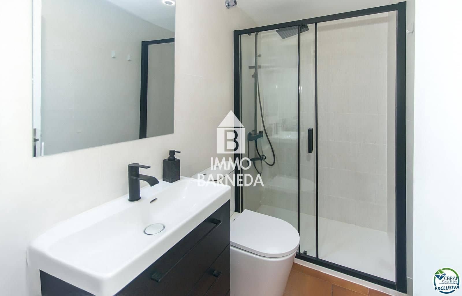 2 soveværelse Lejlighed til salg i Empuriabrava med swimmingpool garage - € 199.000 (Ref: 9189877)