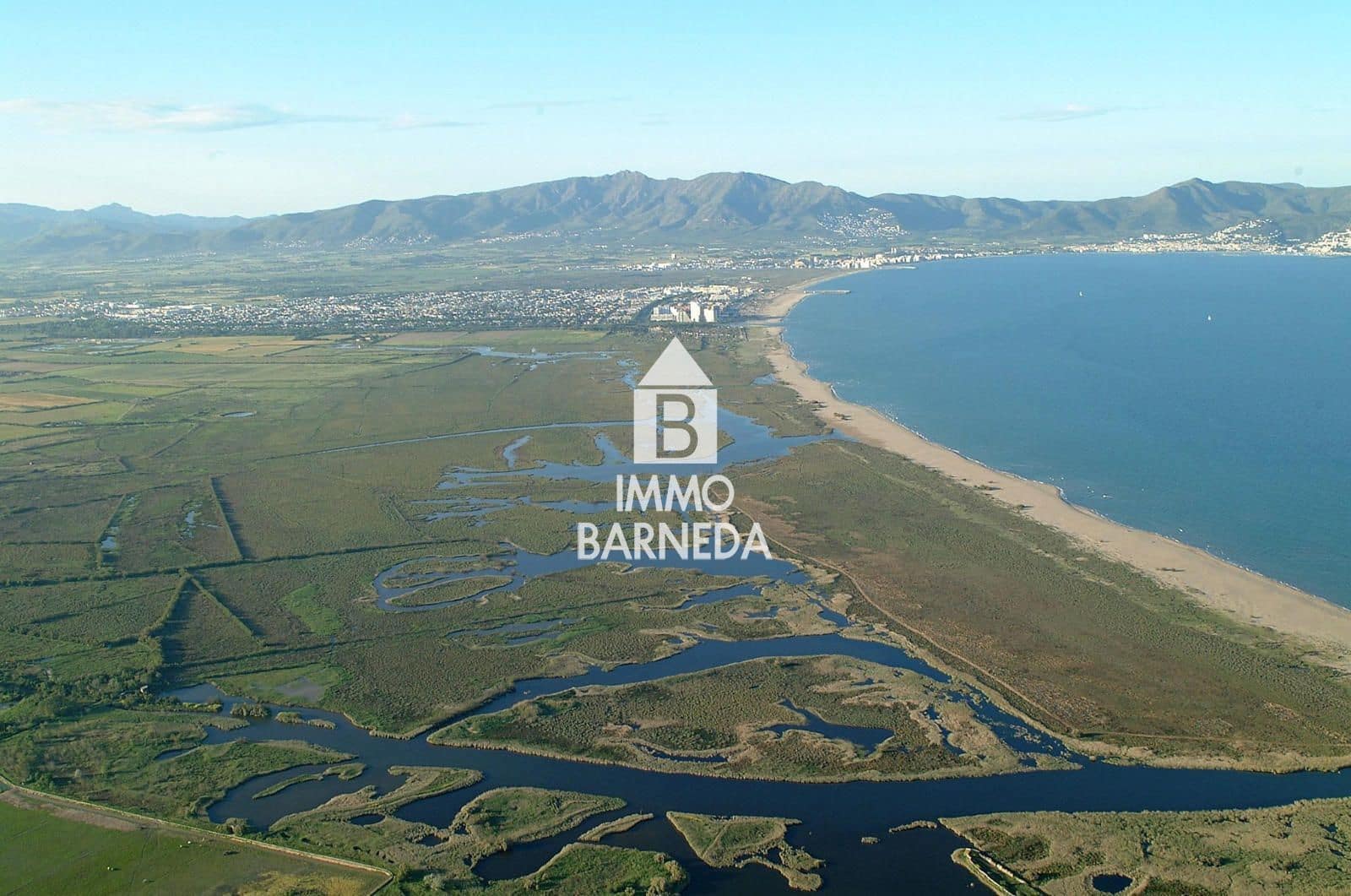 2 soveværelse Lejlighed til salg i Empuriabrava med swimmingpool garage - € 199.000 (Ref: 9189877)