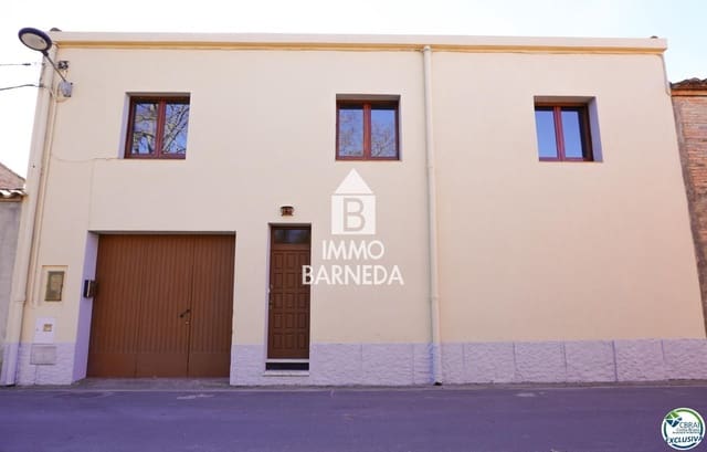 4 bedroom Villa for sale in Vila-sacra with garage - € 280,000 (Ref: 9208705)