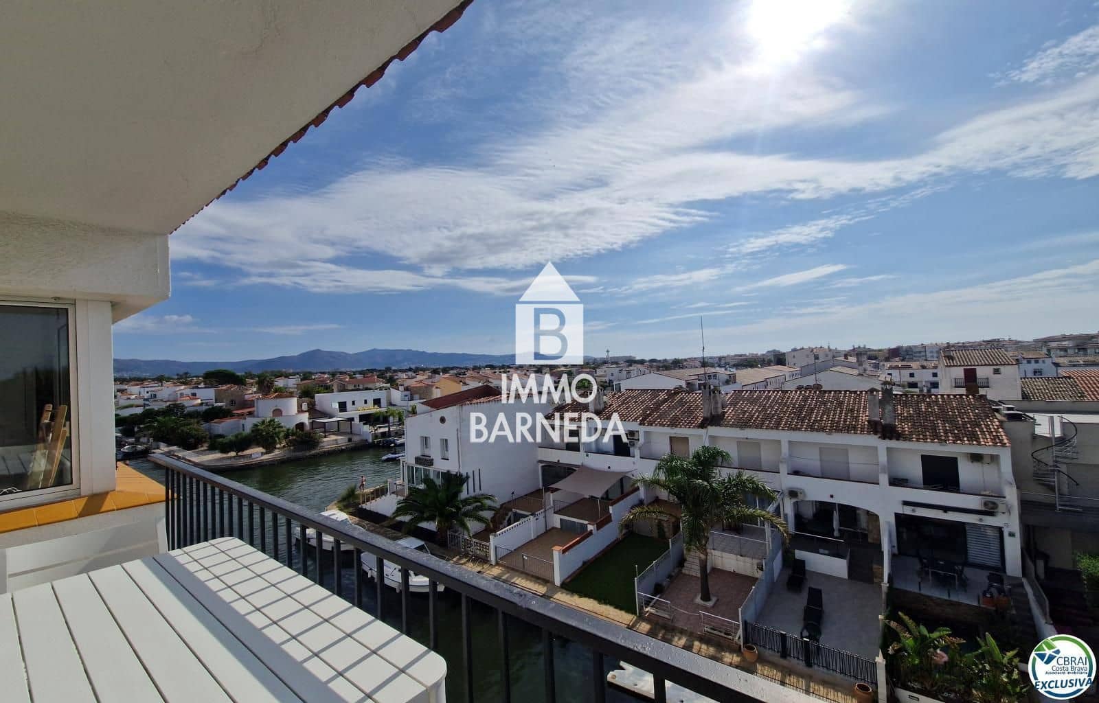 2 soverom Leilighet til salgs i Empuriabrava med garasje - € 299 000 (Ref: 9215460)
