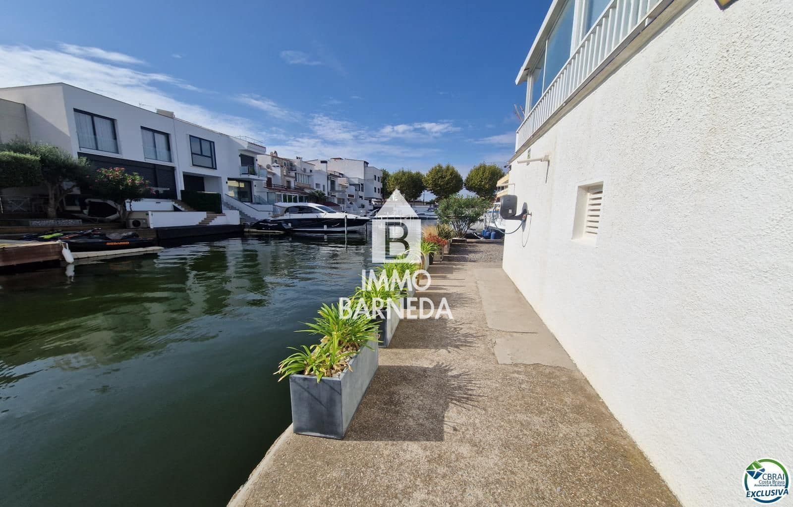2 soverom Leilighet til salgs i Empuriabrava med garasje - € 299 000 (Ref: 9215460)
