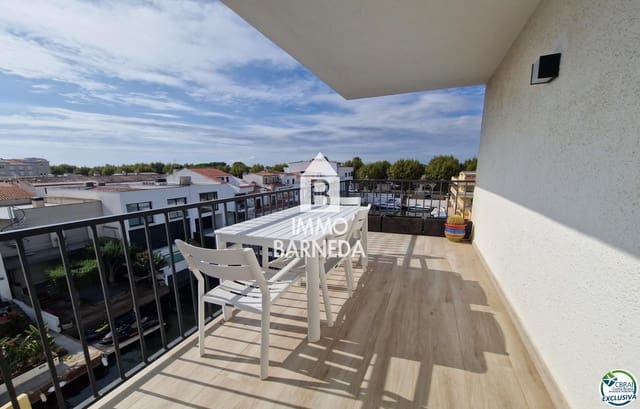 2 soveværelse Lejlighed til salg i Empuriabrava, Castelló d'Empúries med garage - € 299.000 (Ref: 9215460)
