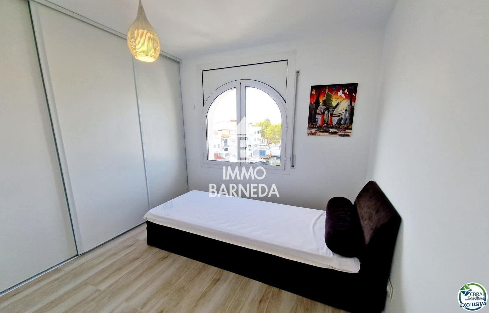 2 soverom Leilighet til salgs i Empuriabrava med garasje - € 299 000 (Ref: 9215460)