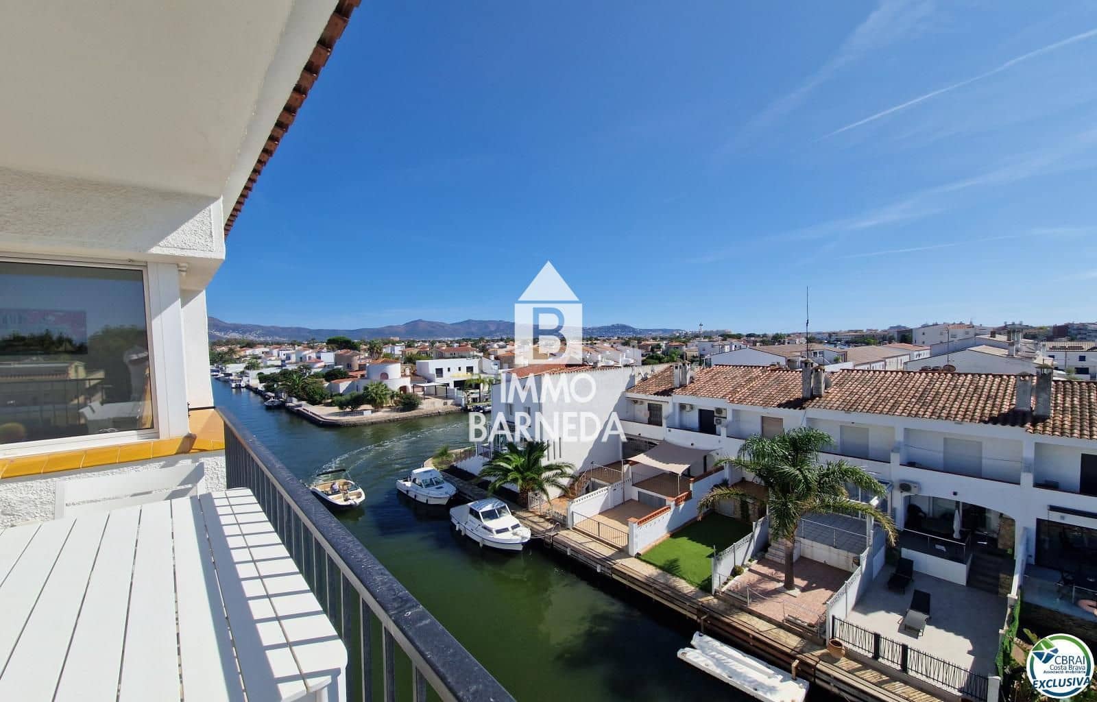 2 soverom Leilighet til salgs i Empuriabrava med garasje - € 299 000 (Ref: 9215460)